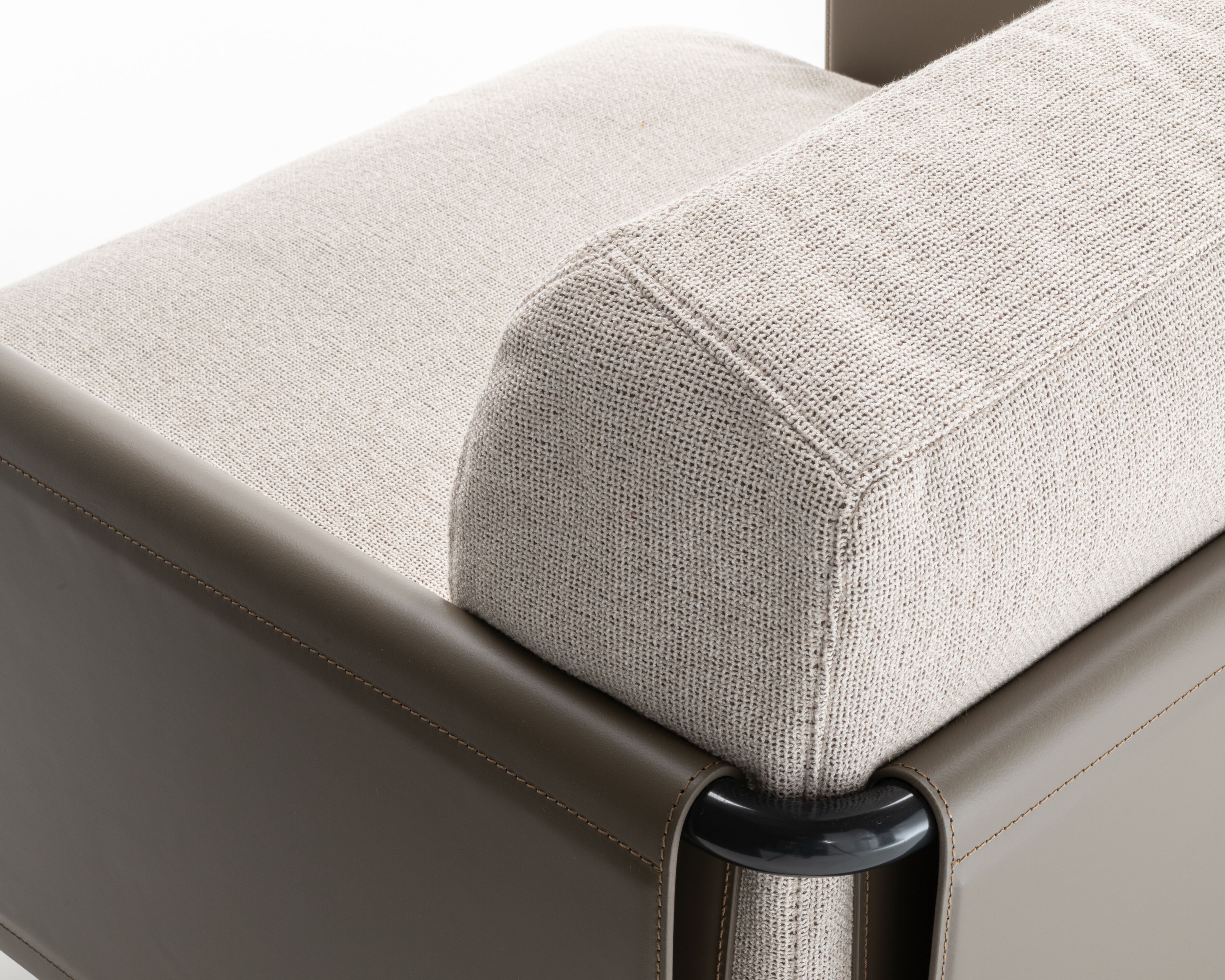 Кресло из ткани или кожи с кожаными подлокотниками Casamania & Horm SC2 ARCH-00065246 - Вид №6