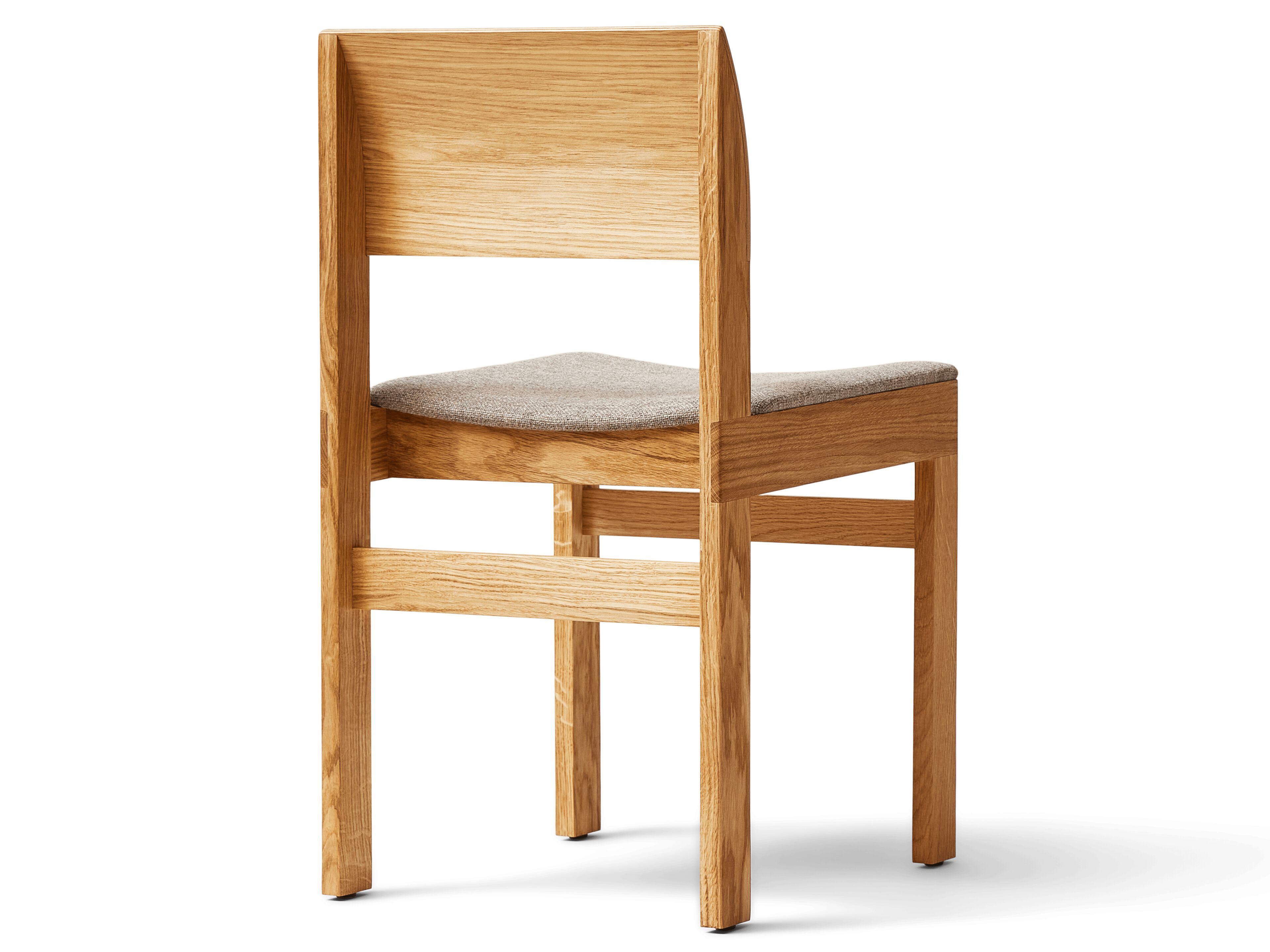 Дубовое кресло с мягкой спинкой и открытой спинкой Form & Refine Sonder ARCH-00033768 - Вид №3