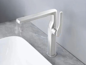 Однорычажный высокий смеситель для раковины