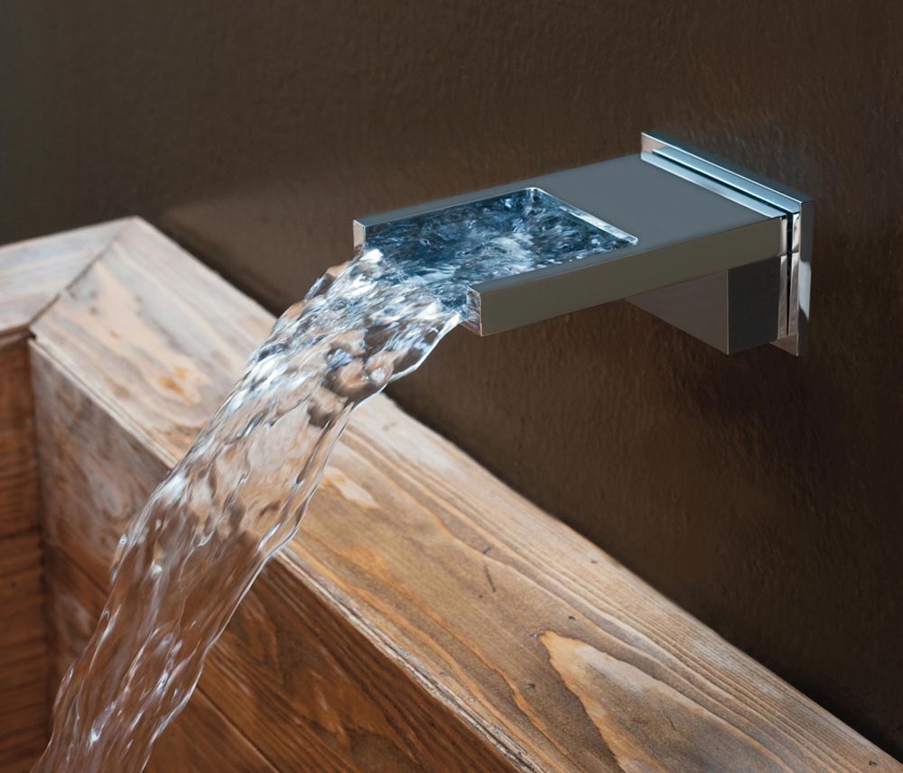 E88600 Потолочный & настенный душ Bocca Cascata BOSSINI  - Вид №1