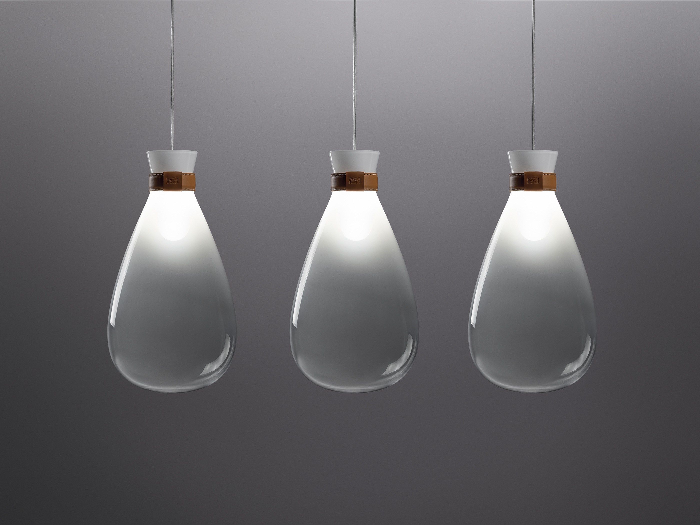 Стеклянный подвесной светильник Poltrona Frau коллекция-мебель и аксессуары ARCH-00109146