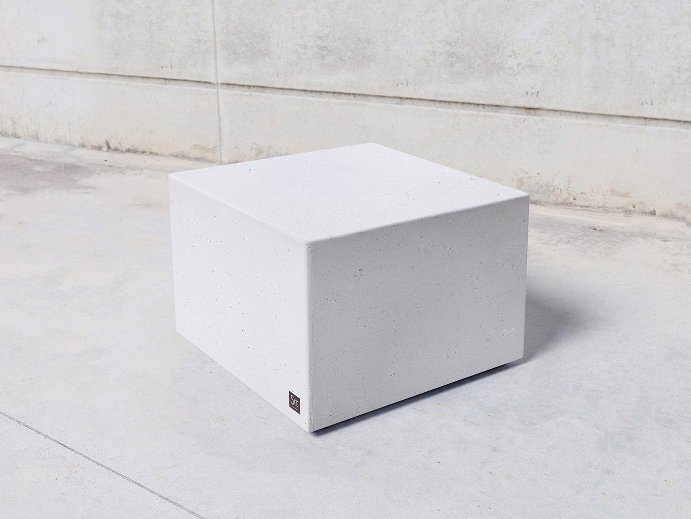 Наружное сиденье из армированного волокном бетона SIT Cubic ARCH-00065965 - Вид №1