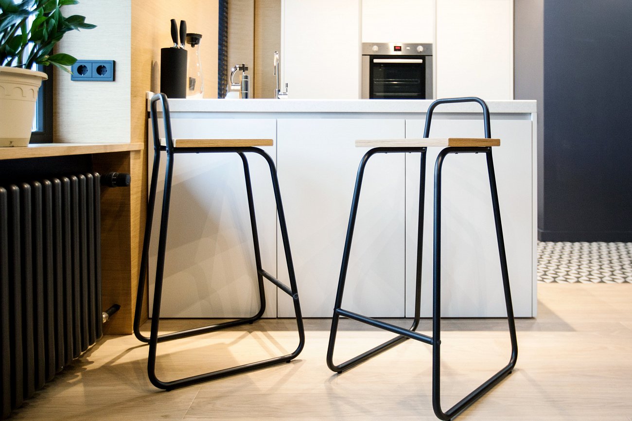 Барный стул с деревянным сиденьем темно-серый Bauhaus WOODI  00-3966242 Серый  - Вид №6