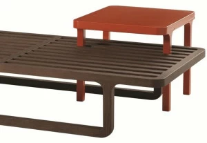 Roche Bobois Лакированный квадратный журнальный столик из мдф Les contemporains