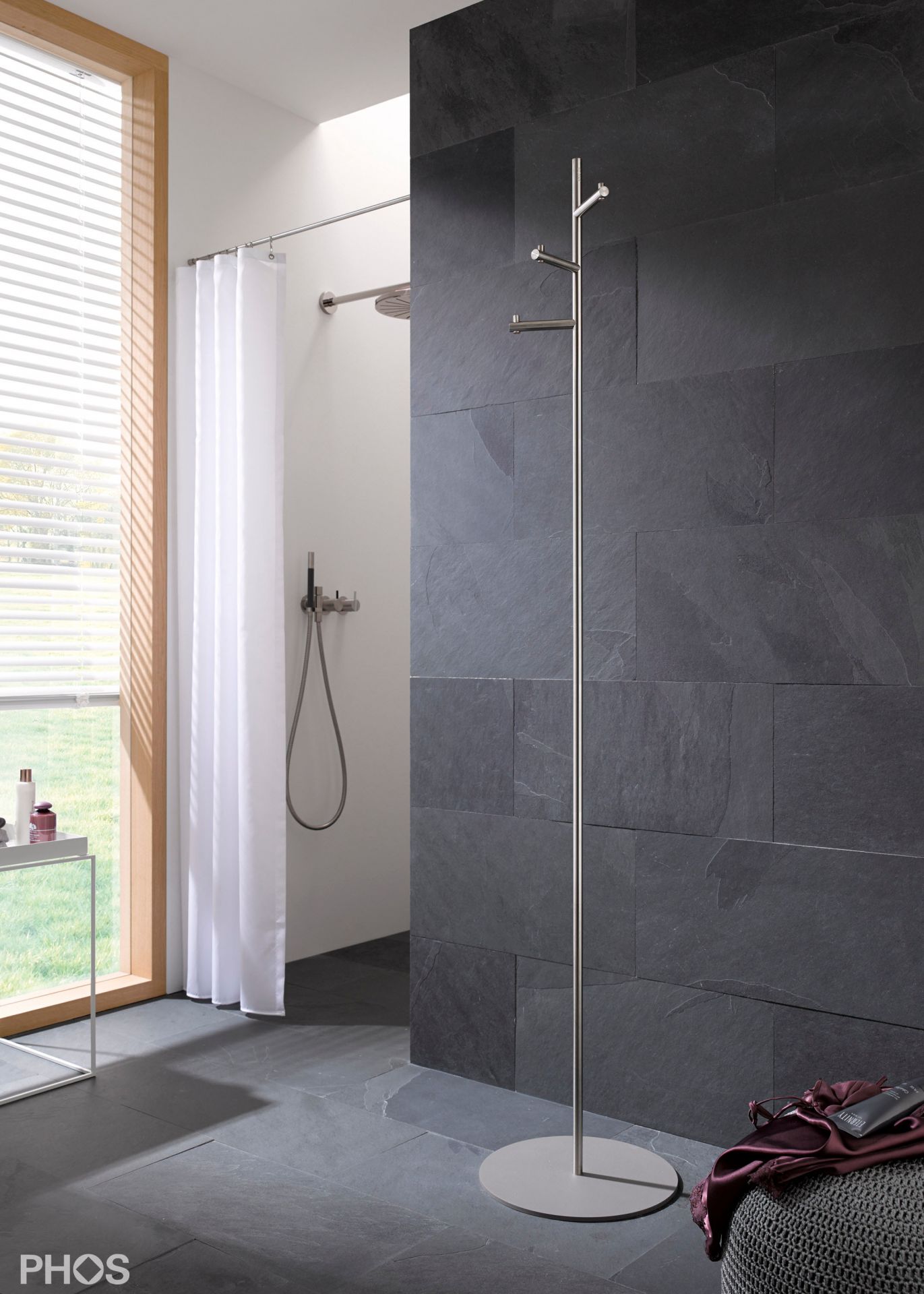 GSTH3S-B Вешалка для полотенец и вешалка для верхней одежды с 3 крючками для полотенец, основание: серое. PHOS  - Вид №2