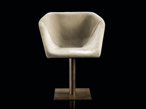 Кожаный поворотный стул