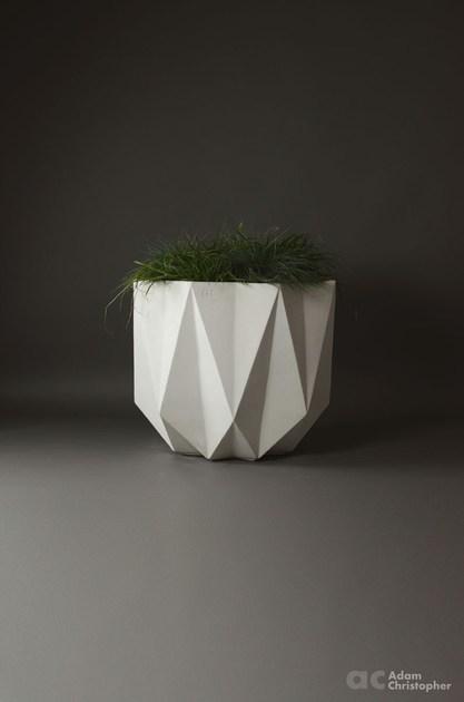 Adam Christopher Сеялка из цементных материалов sun-id-1498471 - Вид №3