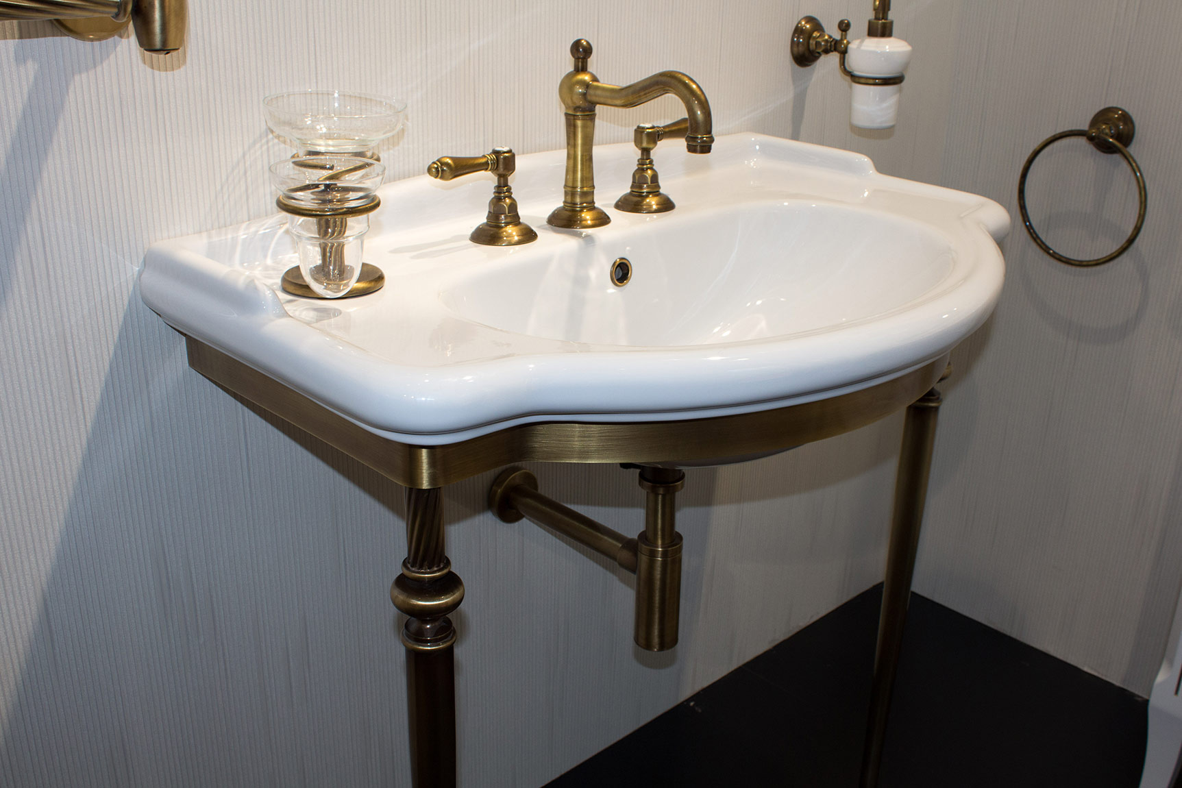 1444 ** 18 Кран с поворотным изливом Nicolazzi Series Traditional  - Вид №11