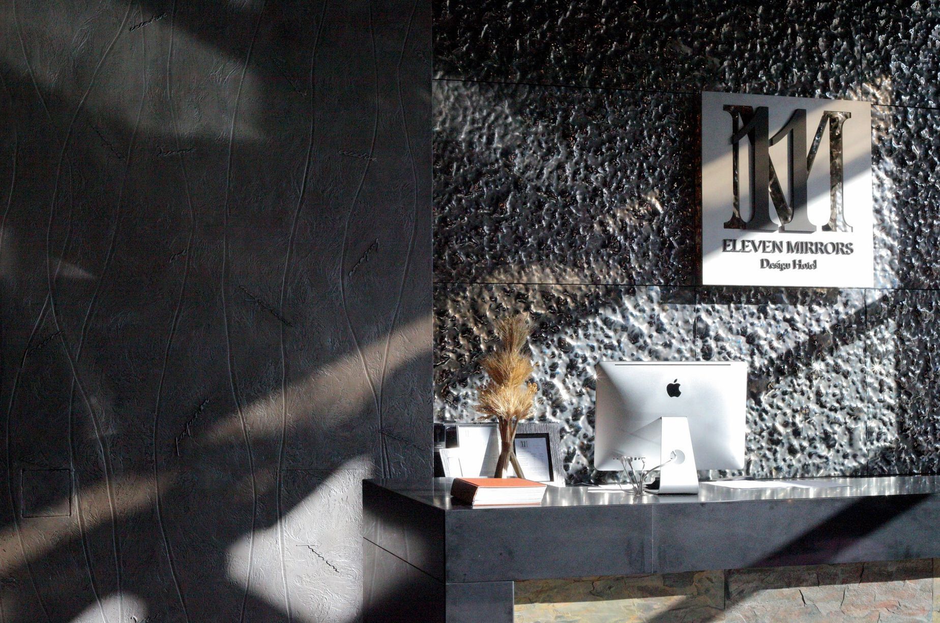 Декоративная стеклянная панель PlusObject VENTO SILVER ARCH-00149736 - Вид №2