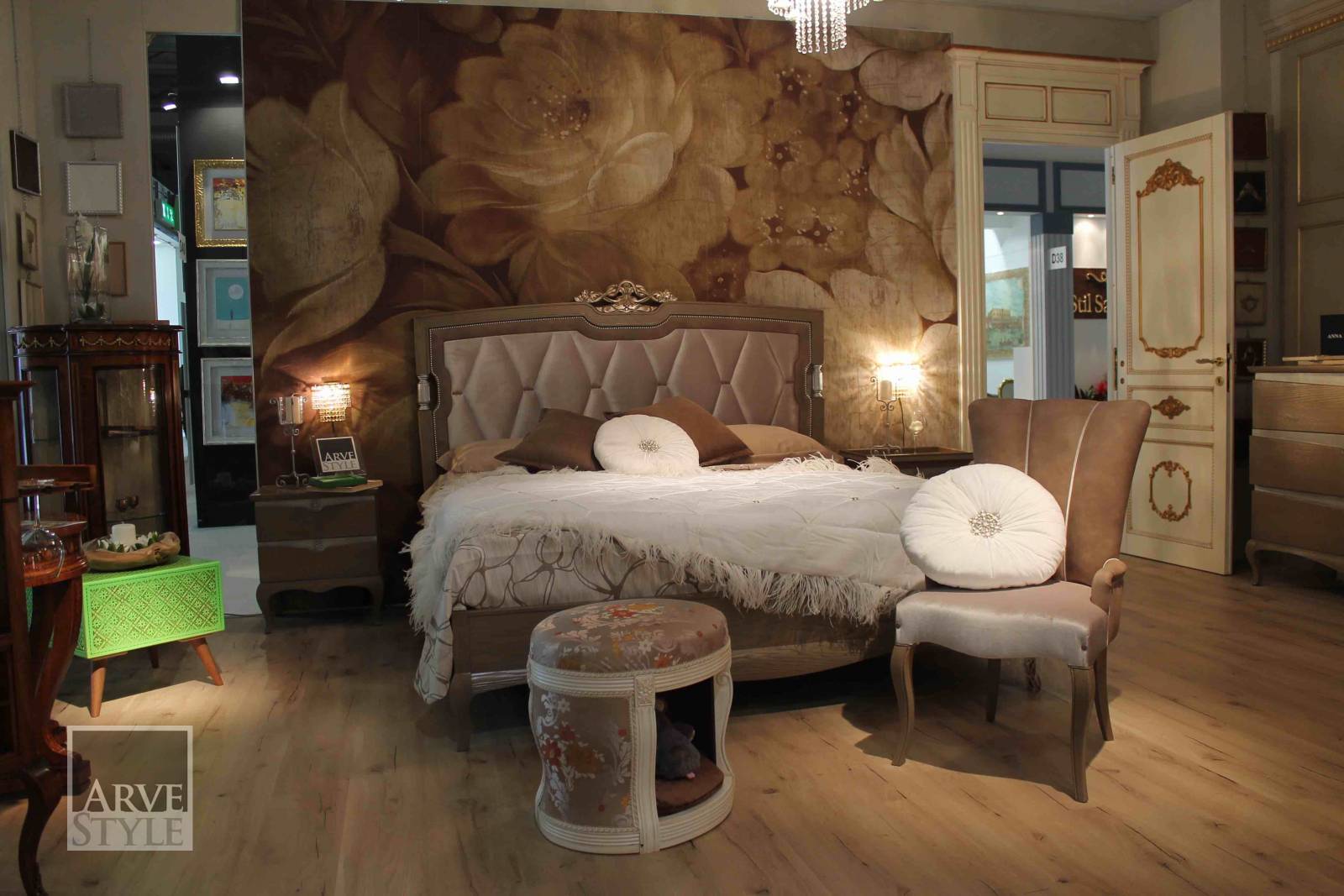 Деревянная двуспальная кровать с мягким изголовьем Arvestyle ARCH-00032854 - Вид №2