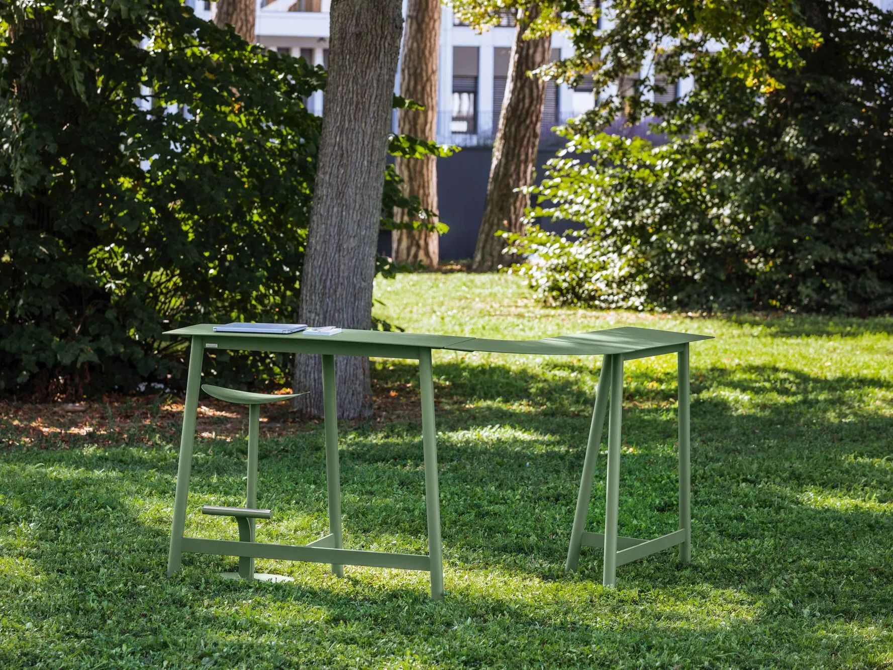 Металлический многоцелевой высокий стол / стол Fermob Bolder ARCH-00030217 - Вид №2