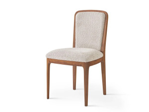 Деревянный мягкий стул