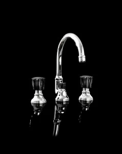 DDMRBL301A Кран для раковины Black Morris на 3 отверстия