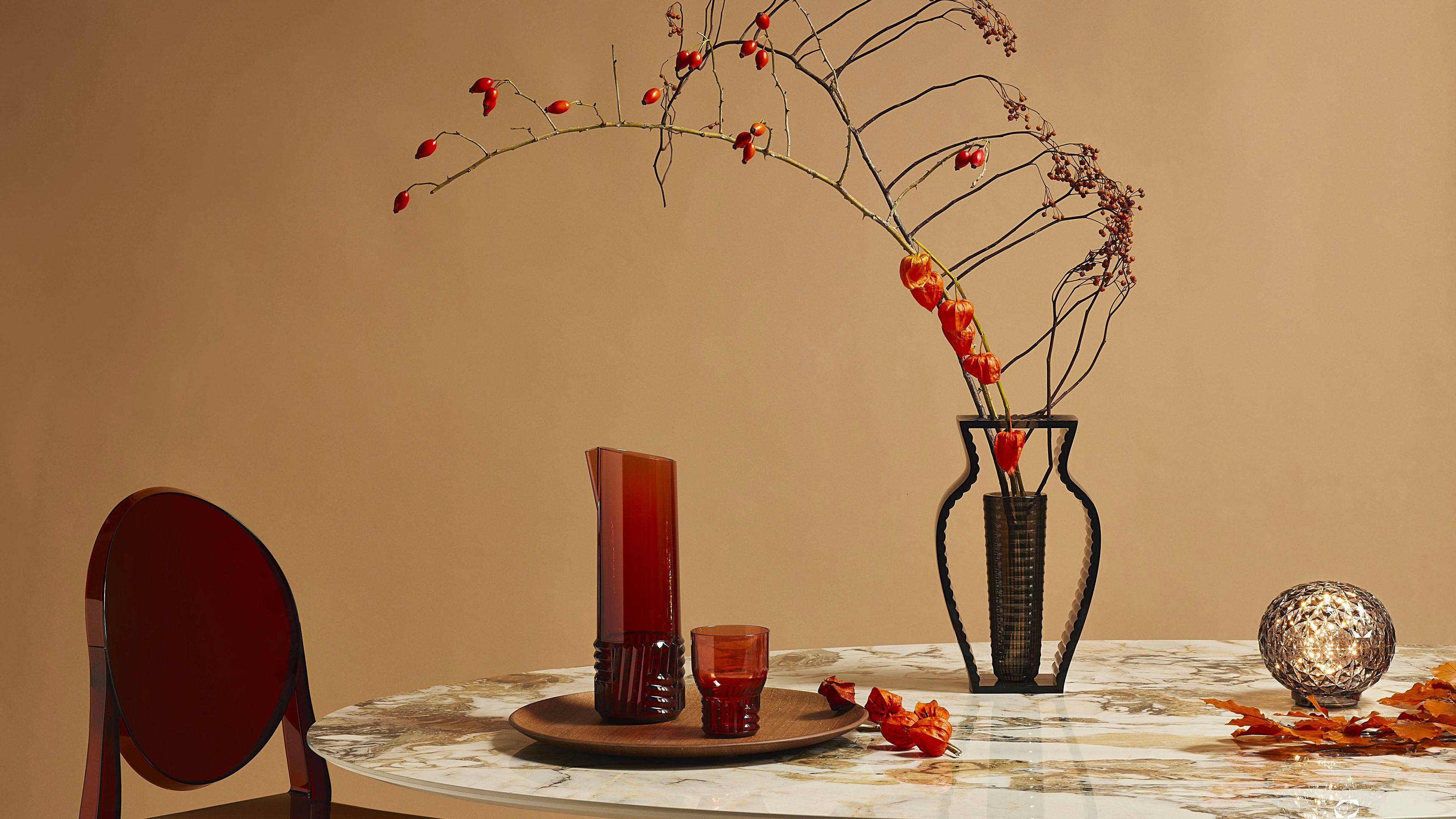 Набор бокалов для вина из инженерного пластика Kartell сюжет ARCH-00103101 - Вид №6