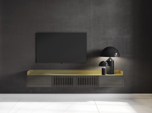 Деревянный подвесной шкаф для телевизора с распашными дверцами