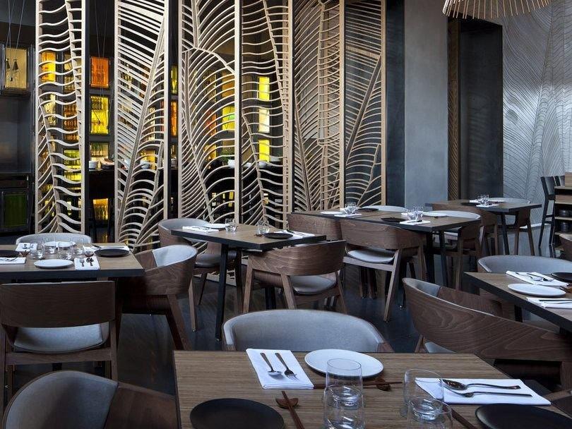 TON Стул из массива дерева с подлокотниками Merano 324400 - Вид №5