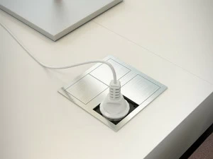 ASA PLASTICI Выдвижной проводной модуль с независимыми розетками Versalogic