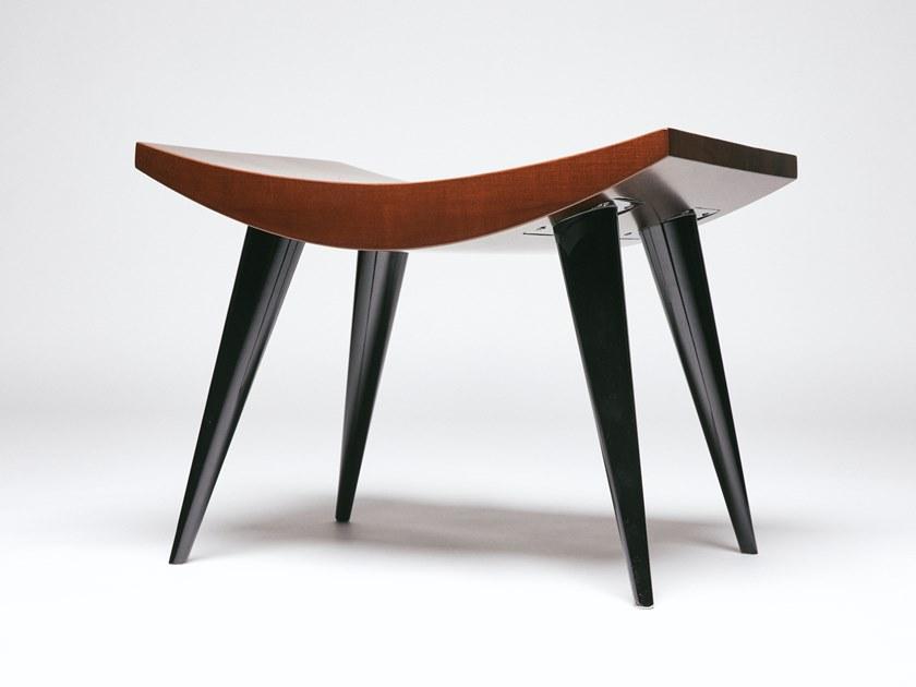 REDA AMALOU DESIGN Низкий табурет из ореха Jah sun-id-1444910 - Вид №3