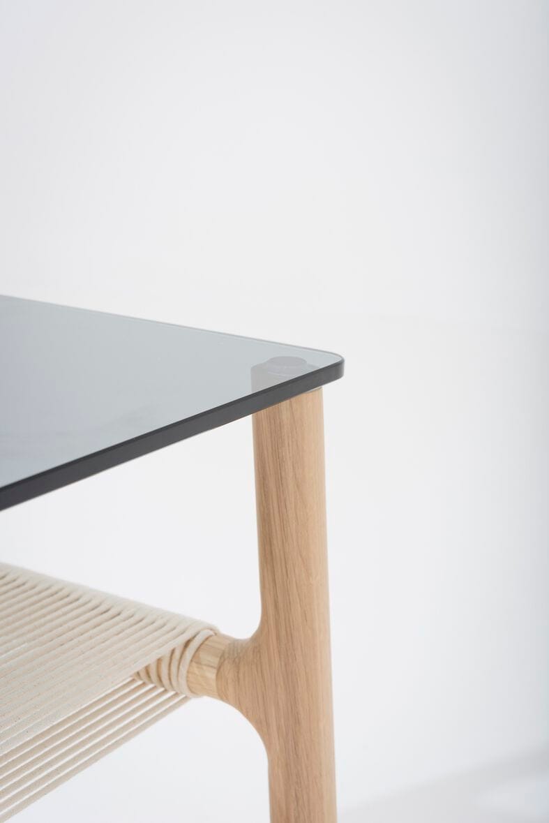 Журнальный столик / тумбочка из дерева и стекла Gazzda Fawn ARCH-00054665 - Вид №7