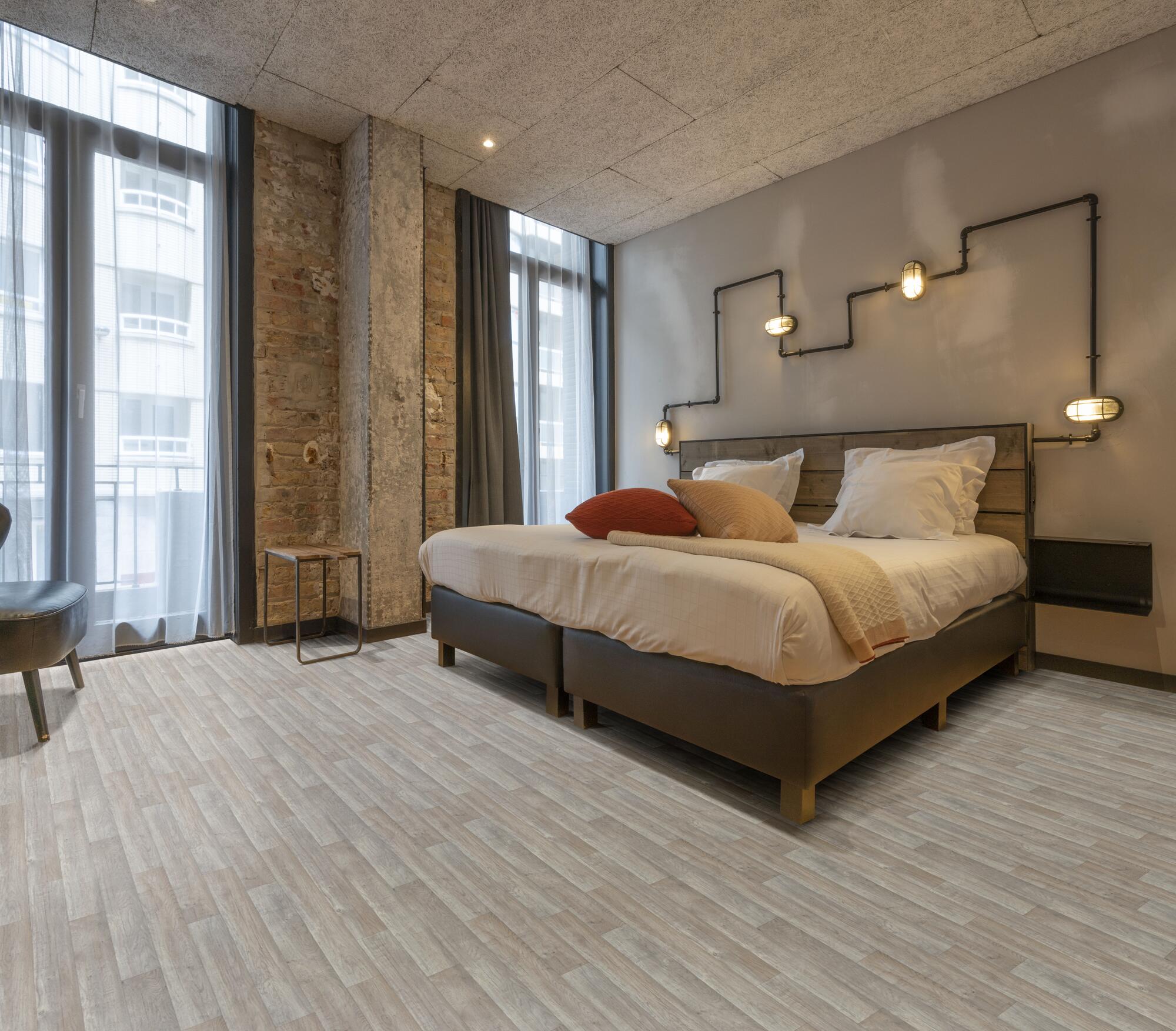 Виниловый пол под дерево BEAUFLOR Phonitec ARCH-00051222