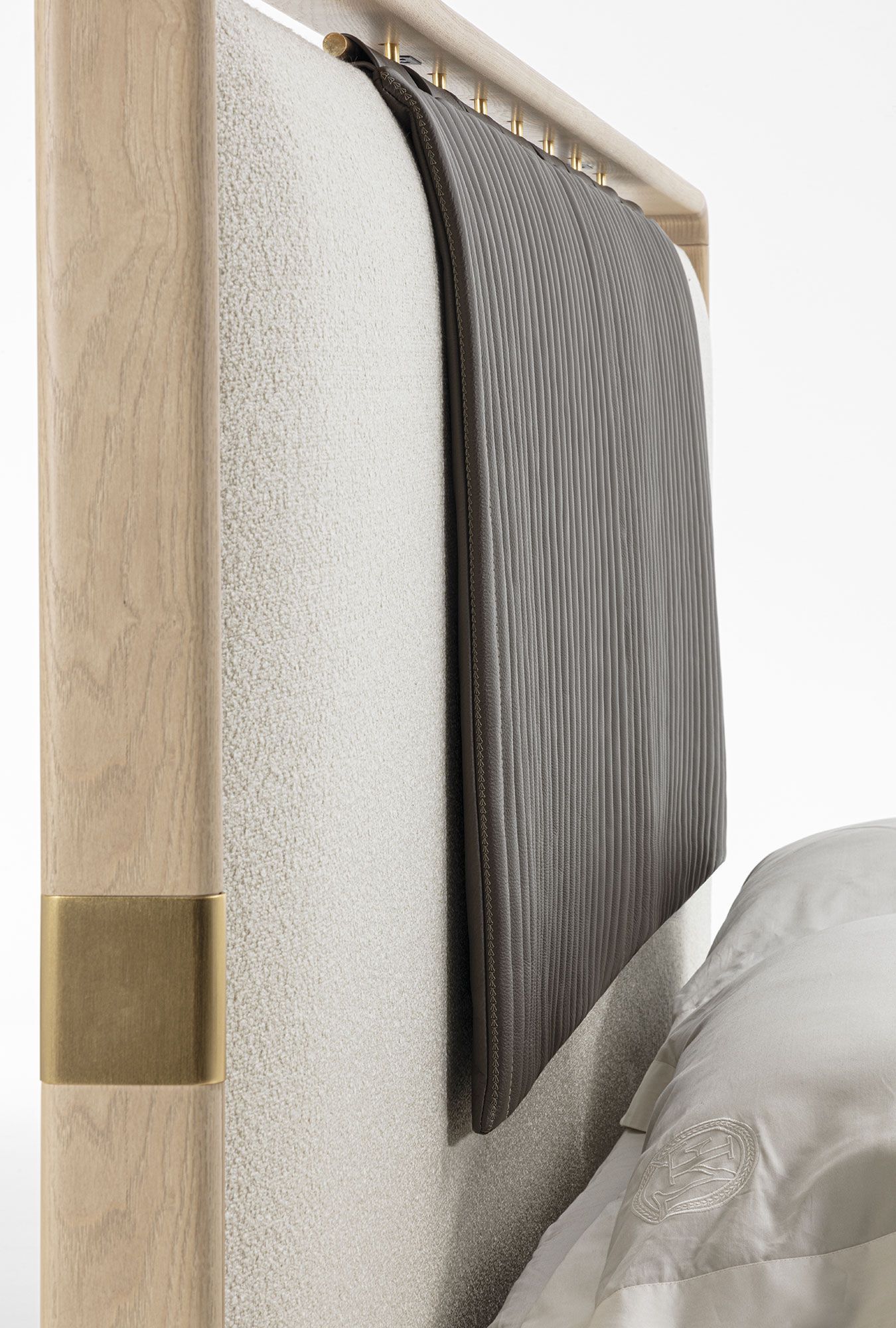 Мягкая кровать из ткани Vittoria Frigerio LARIO ARCH-00098479 - Вид №4