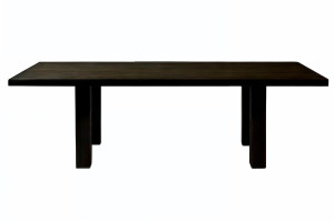 Деревянный обеденный стол