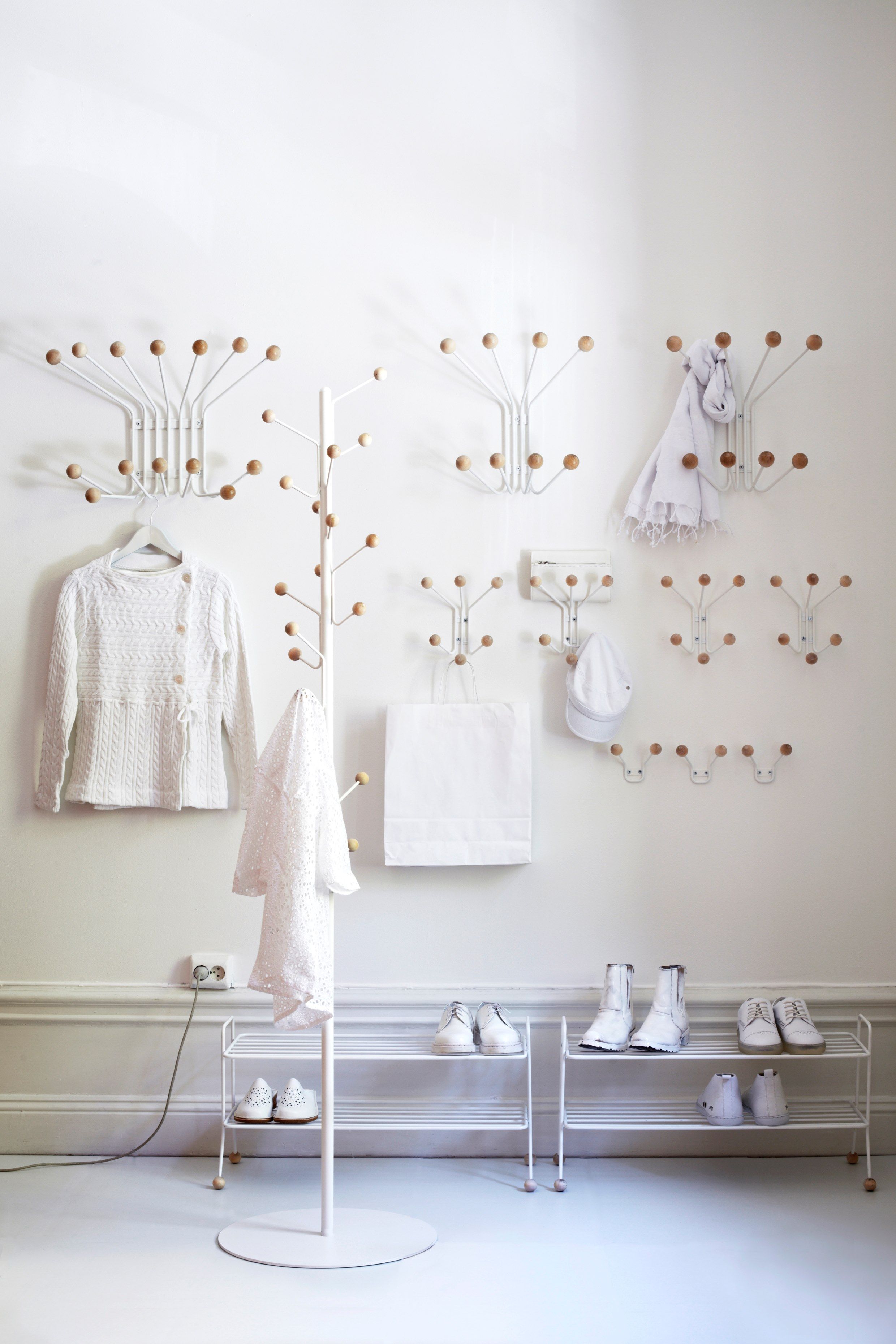 Окрашенная металлическая вешалка для одежды Maze ARCH-00038561 - Вид №3