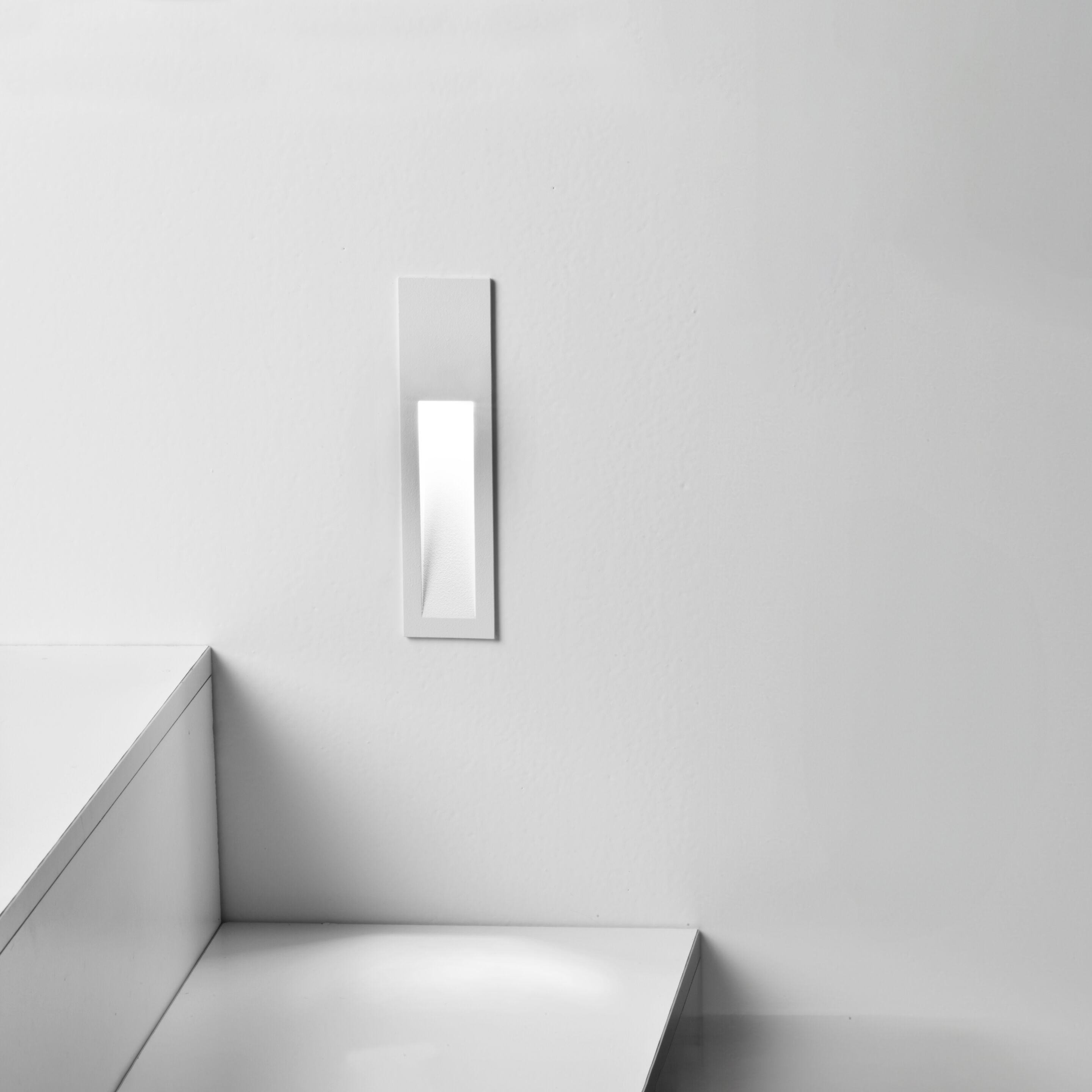 Открытый алюминиевый светодиодный настенный светильник PERFORMANCE iN LIGHTING Insert+ ARCH-00153095 - Вид №4