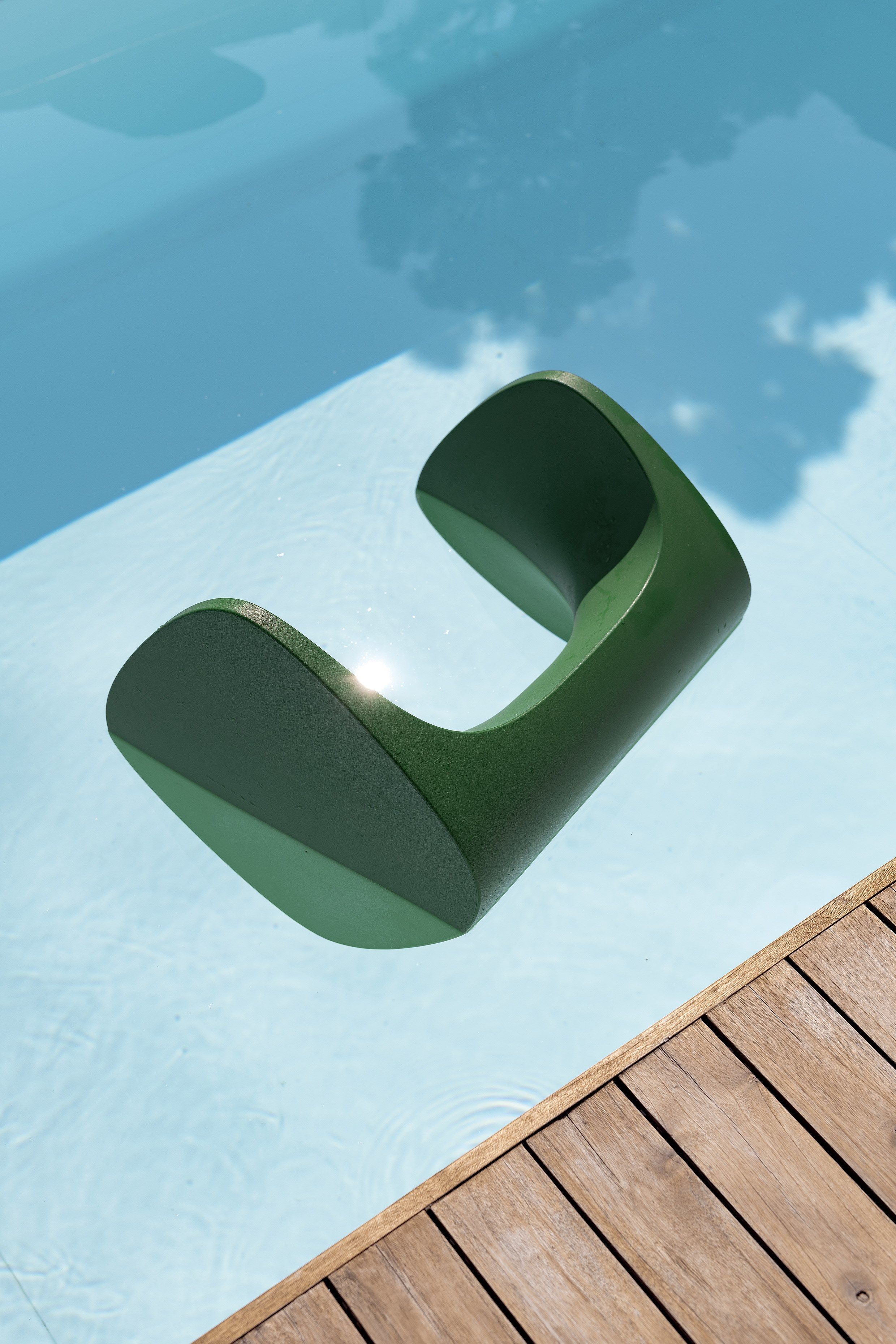 Пластиковый квадратный журнальный столик Kristalia шрифт ARCH-00075641 - Вид №6