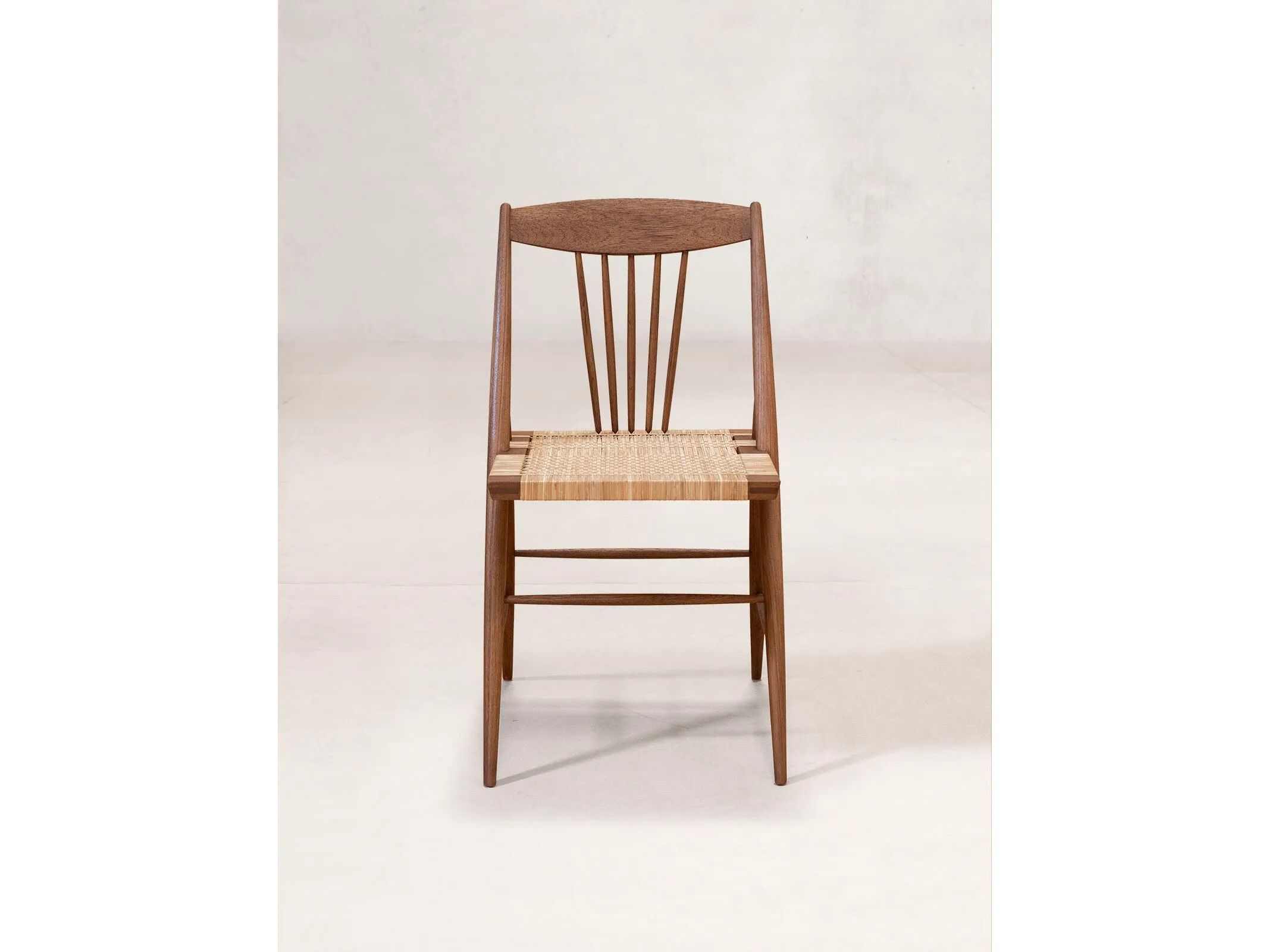 Стул из тикового дерева Phantom Hands Нитьян Унникришнан ARCH-00067938 - Вид №1