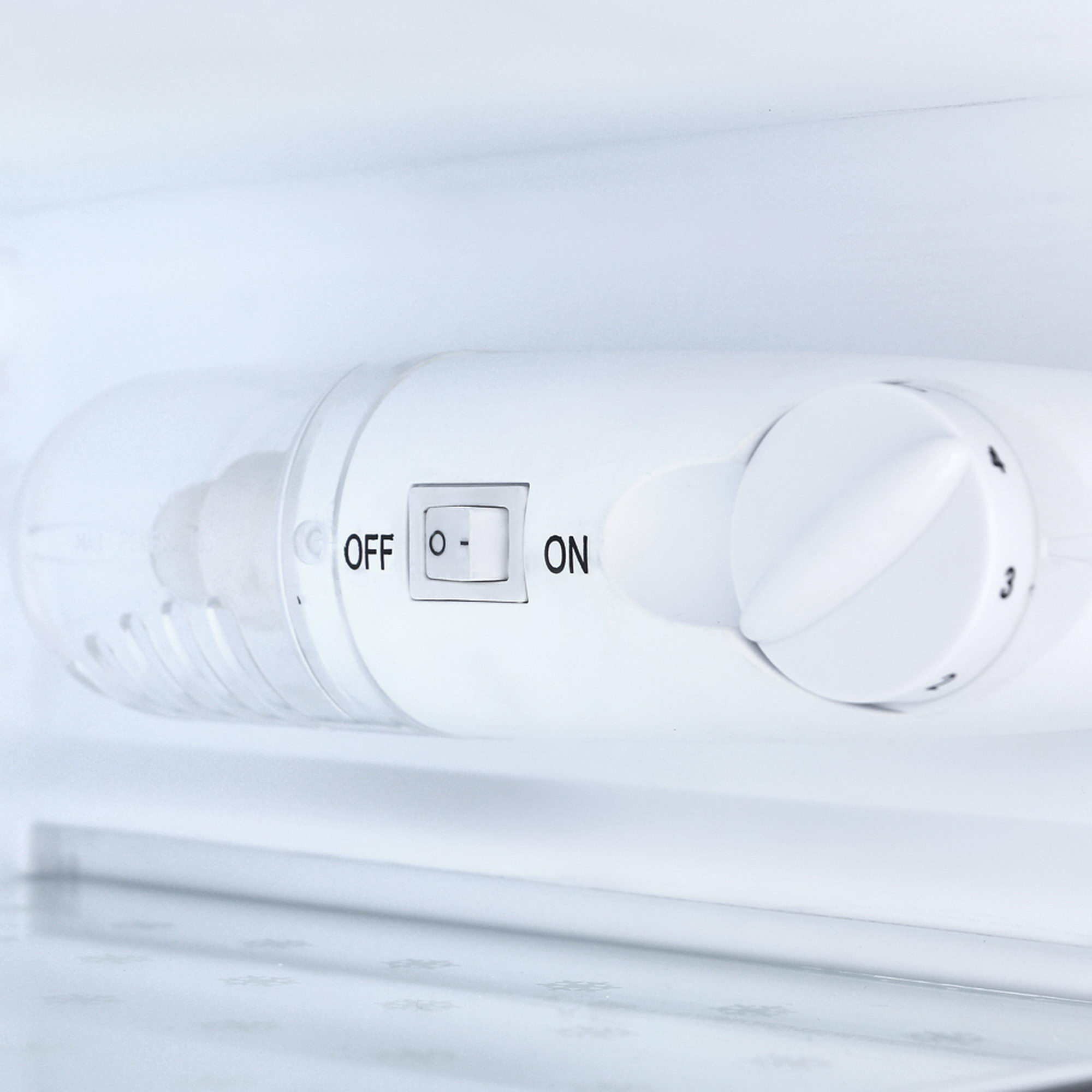 1023084 Холодильник компактный   Tesler RCT-100 белый STDN-0031973 - Вид №4