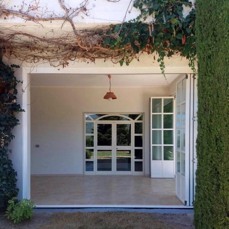 CARMINATI SERRAMENTI Французская складная дверь из дерева Skyline system sun-id-1423631 - Вид №7