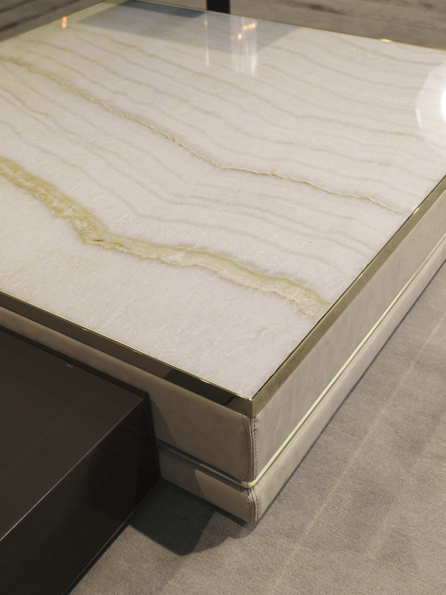 Кожаный угловой диван Longhi Loveluxe 2017-Essence collection ARCH-00002855 - Вид №4