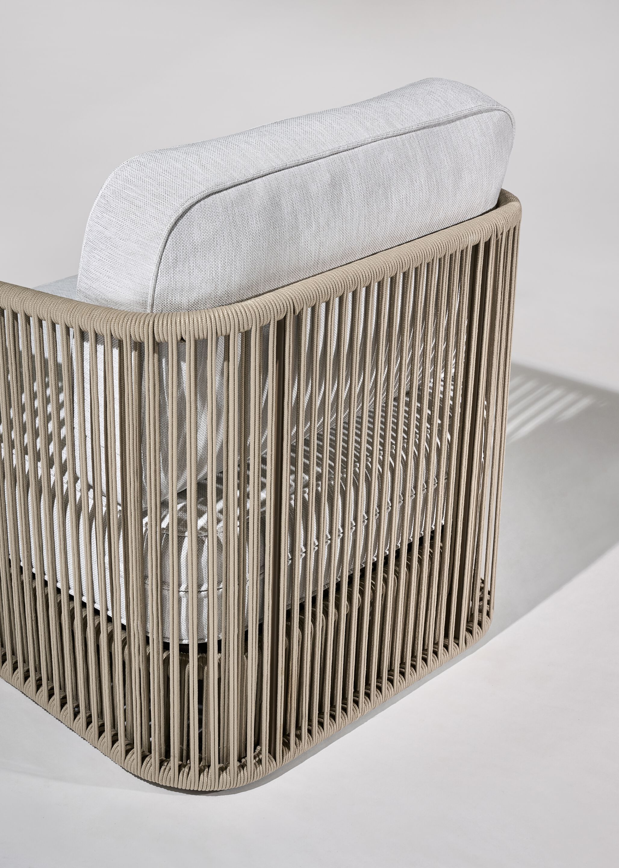 Веревочное садовое кресло с подлокотниками Walters Wainscott ARCH-00019868 - Вид №3