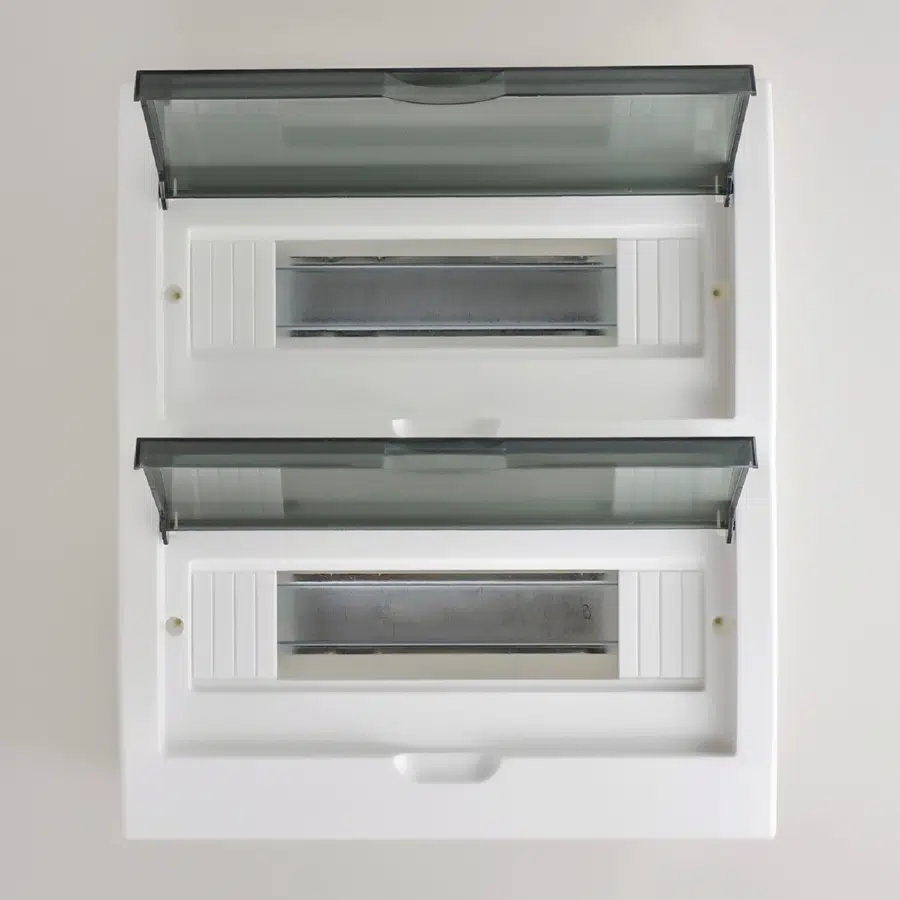 LUXRAY Бокс ЩРВ-П-24 LEZARD 731-1000-024 - Вид №2