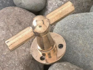 GIARA Болт кремона классический на розовом Chemin de fer