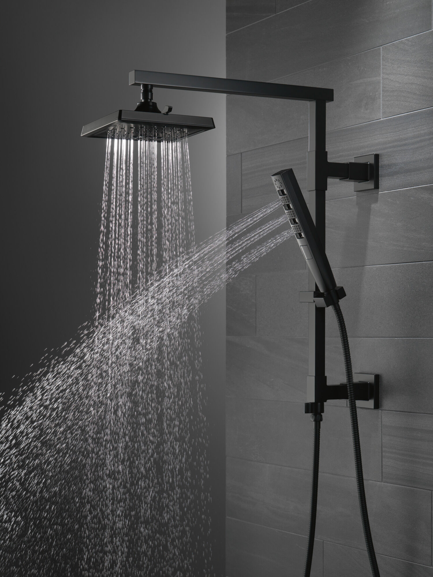 58410-BL Душевая колонна угловая 18 дюймов Delta Faucet Universal Showering Матовый черный  - Вид №4
