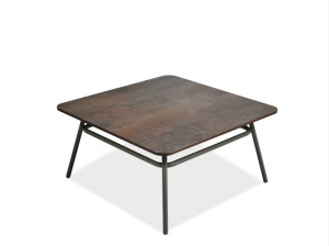 Квадратный садовый столик