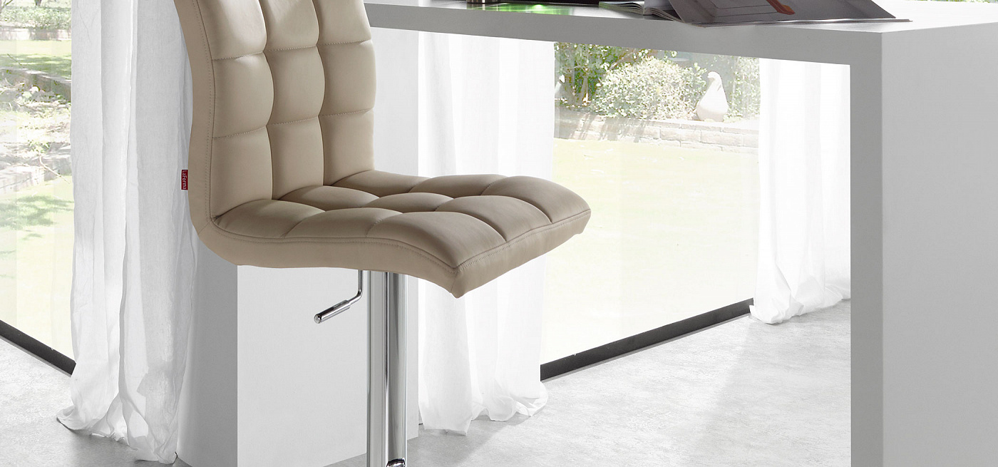 063467 Барный стул Lodi черный La Forma Crema  - Вид №2