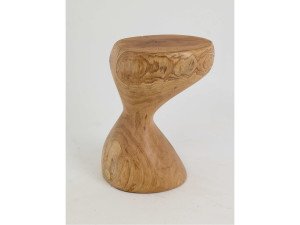 Журнальный столик из грецкого ореха