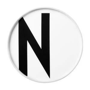 Фарфоровая тарелка N