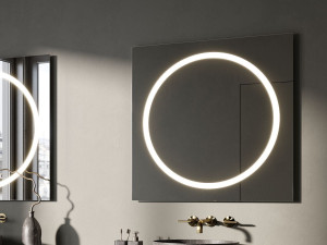 Зеркало со встроенным освещением для ванной комнаты