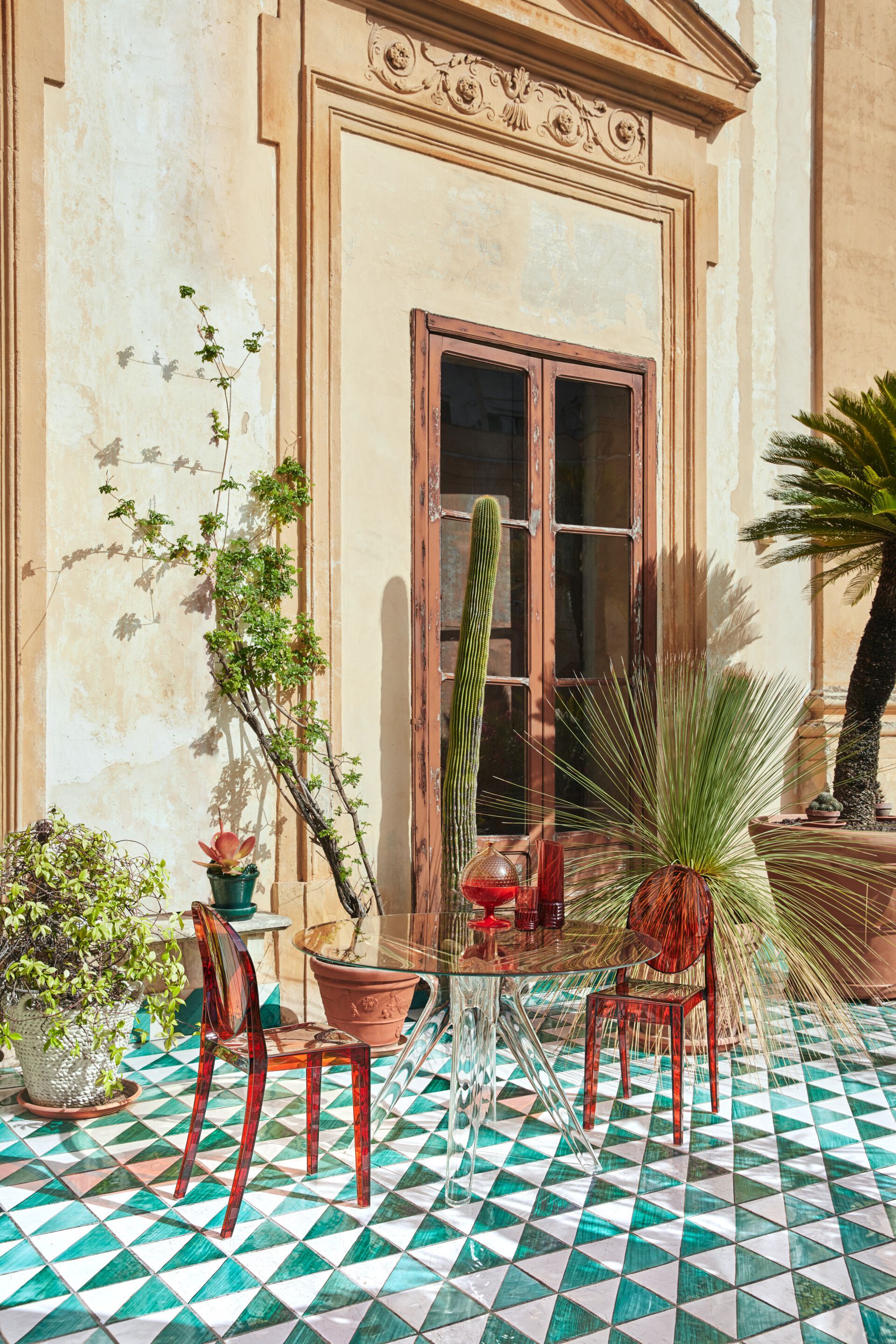 Круглый стол из хрусталя и инженерного пластика Kartell SIR GIO ARCH-00106990 - Вид №7