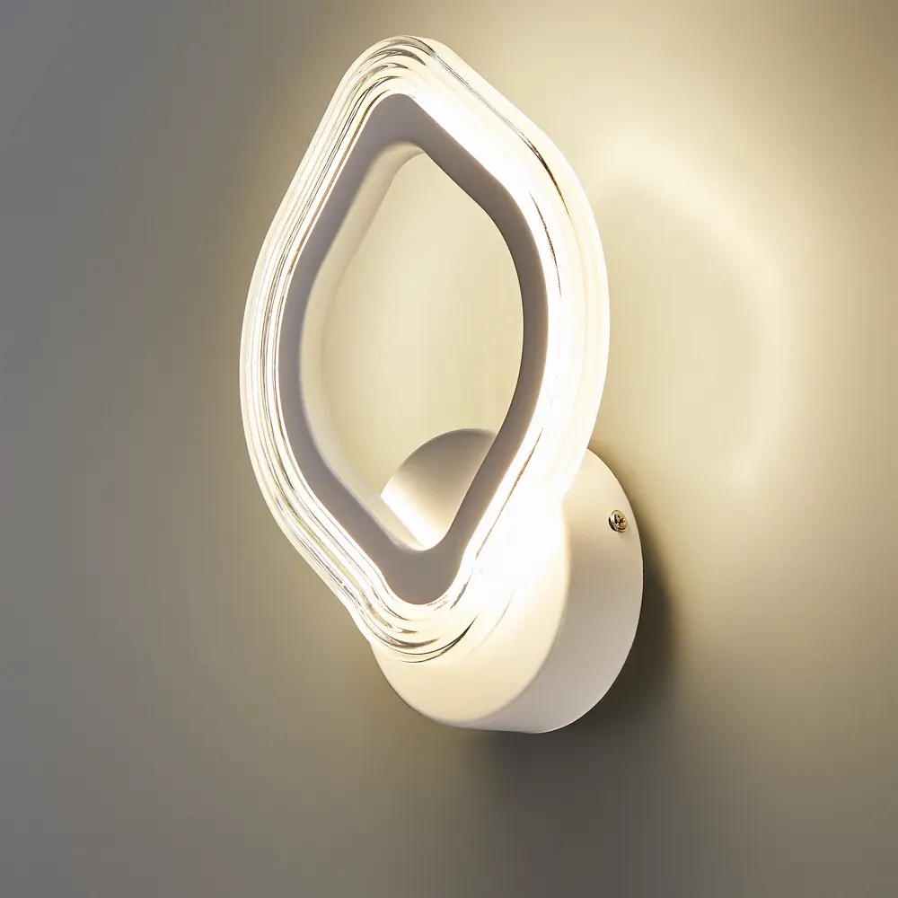 Santreyd SF7132/1W-WT — современный настенный светильник для стильного интерьера 89360460 STLM-1495498