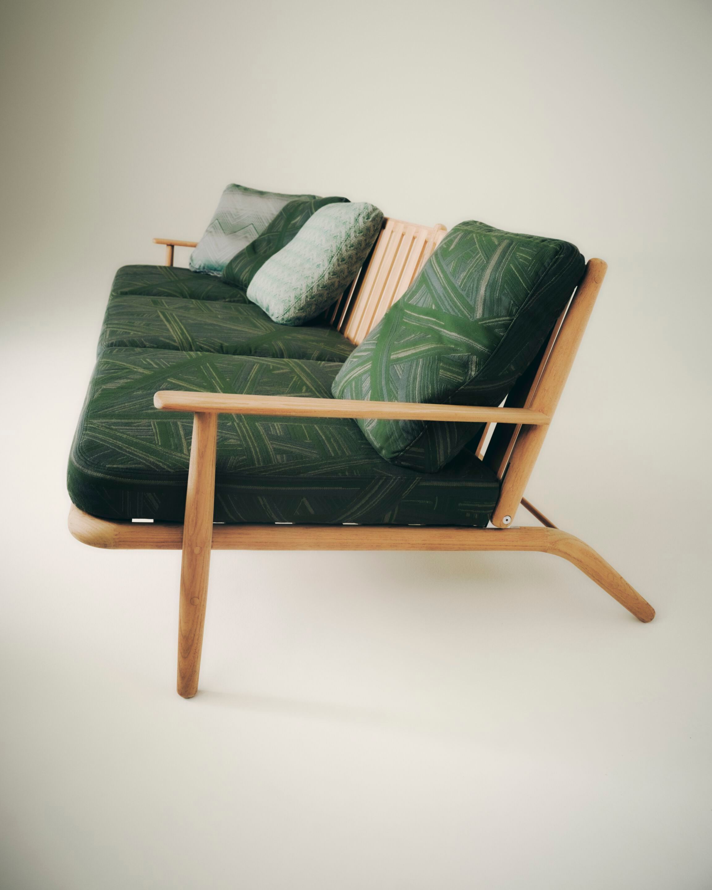 Садовая кровать с откидной спинкой из тикового дерева RODA Levante ARCH-00098221 - Вид №3