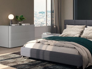 Деревянный комод