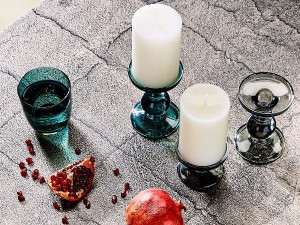 Стеклянный подсвечник