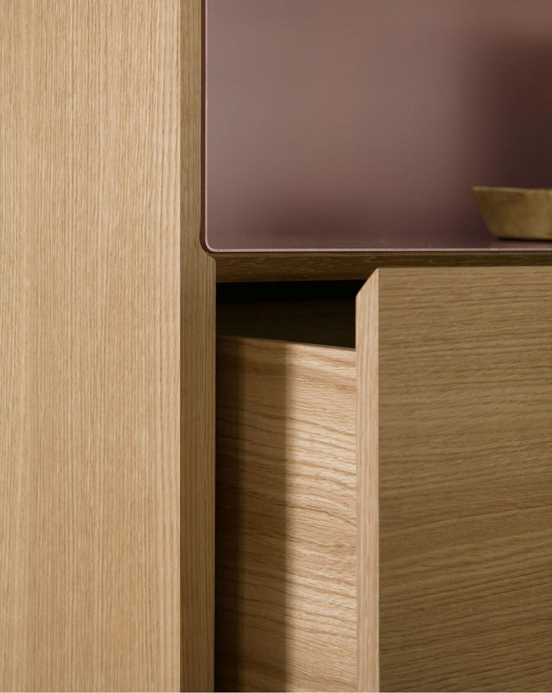 075603 Комод STH012/STH112 на ножках Punt Mobles Stockholm Santreyd