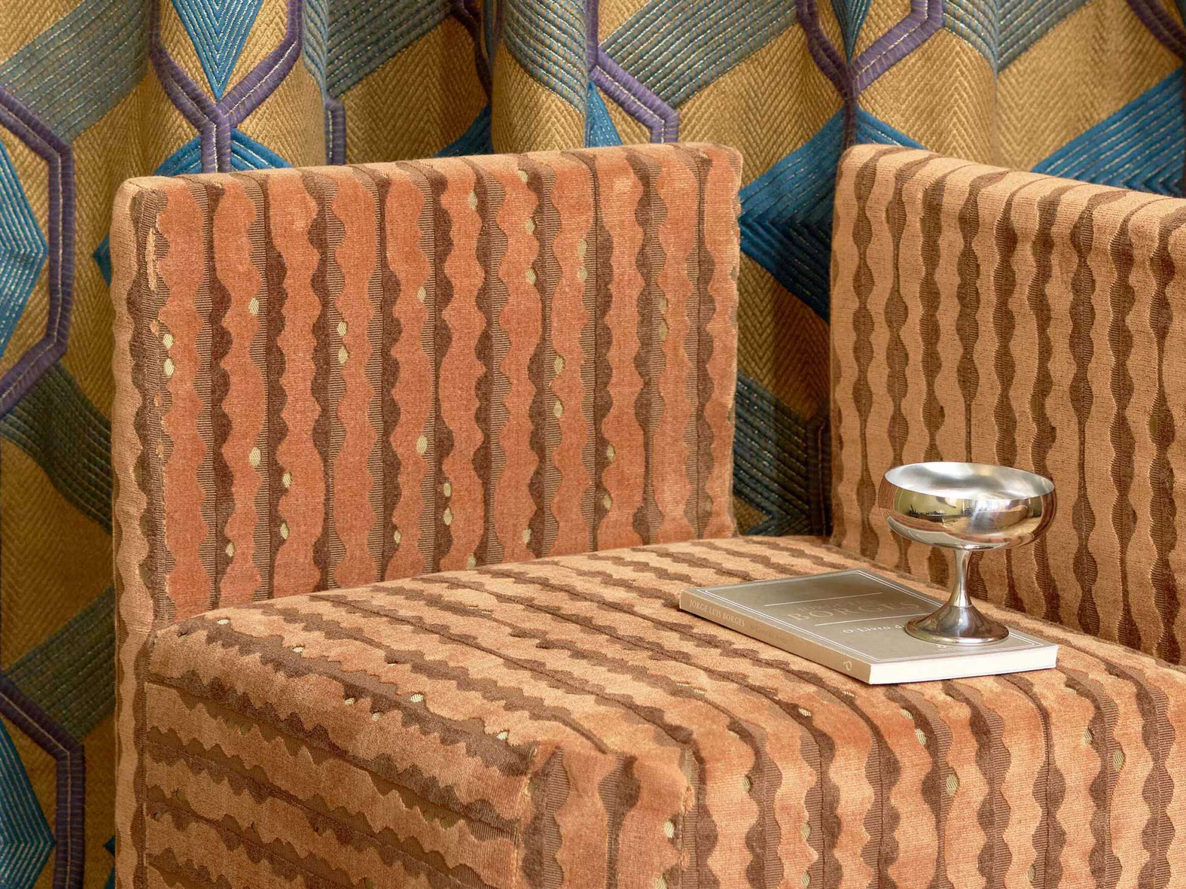 Бархатная обивочная ткань Élitis ORSO ARCH-00059696 - Вид №2