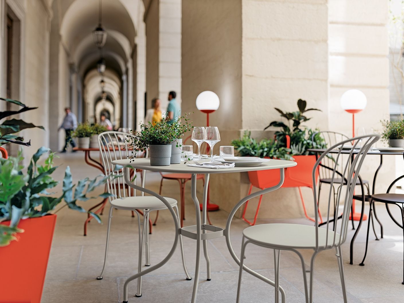 Стальной штабелируемый садовый стул Fermob Opéra+ ARCH-00151377 - Вид №1